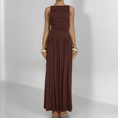 Elegant solid color slim fit pleated dress