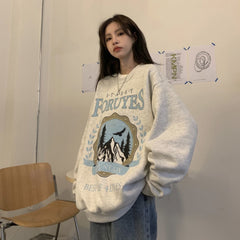 Vintage Mountains Graphic Oversized Sweatshirt