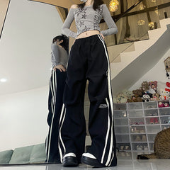 Vintage Pleated Piping Details Sweatpants