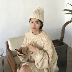 Solid Cable Knit Pullover Sweater