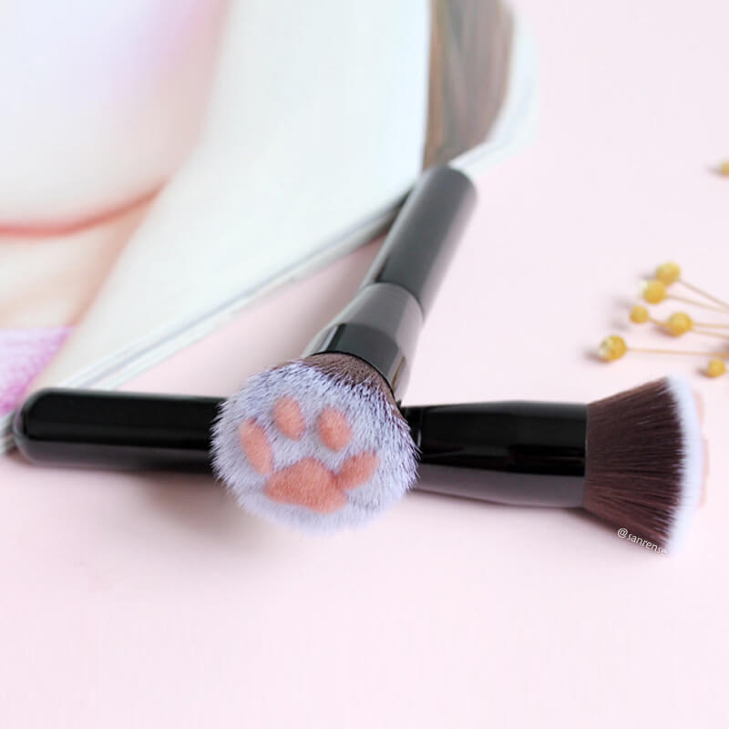 Cat Paw Makeup Brush