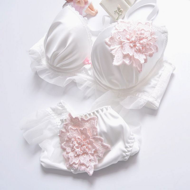 Embroidery Flower Underwear Set