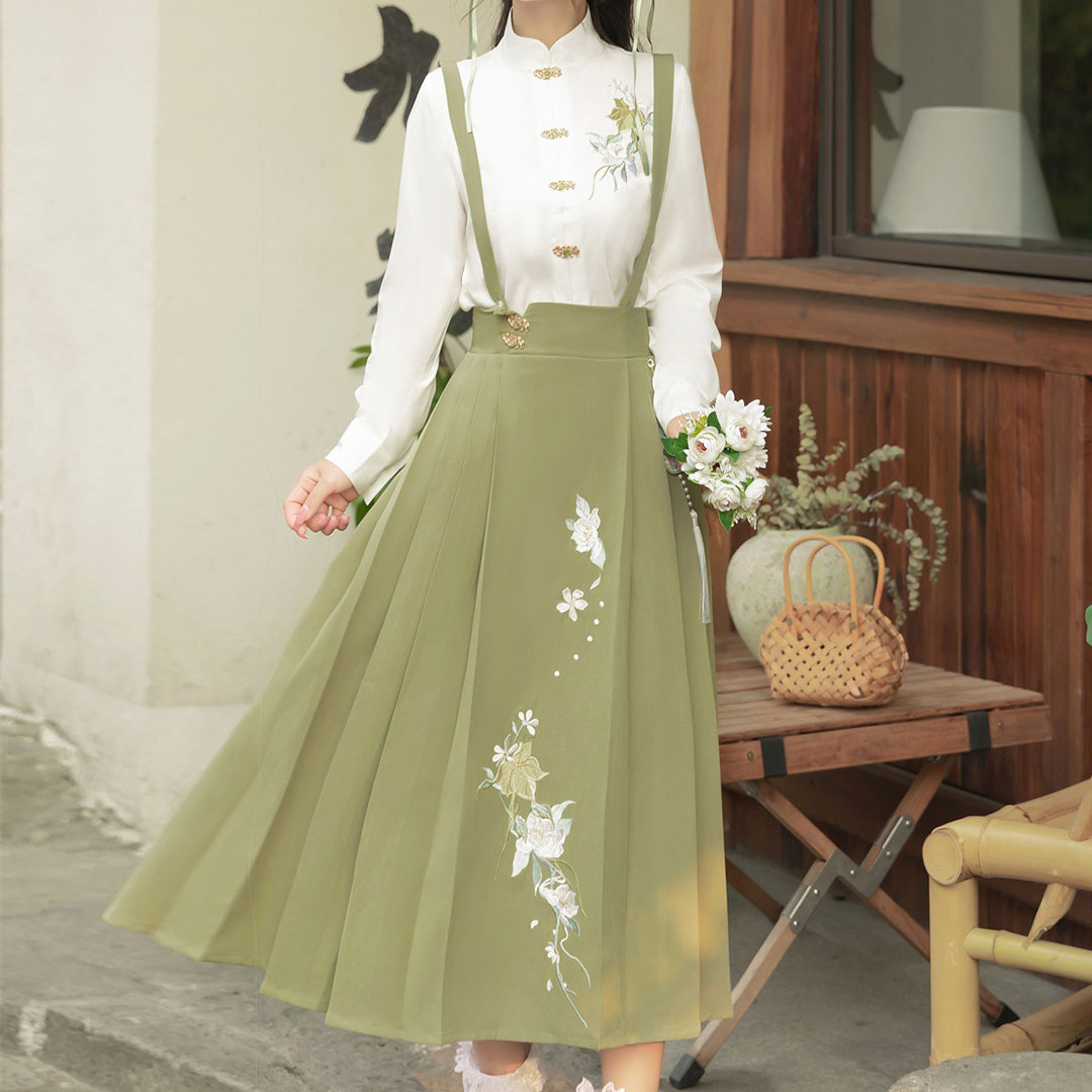 Floral Blouse Skirt Hanfu Set