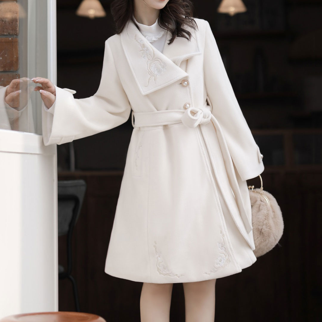 Floral Embroidered Woolen Coat