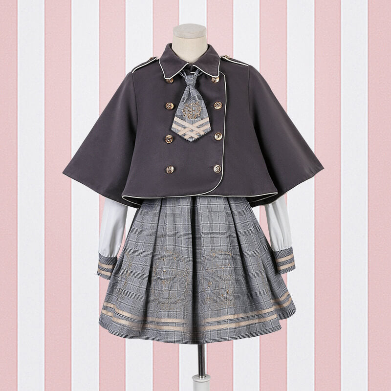 Conjunto de capa de lana con vestido a cuadros bordado