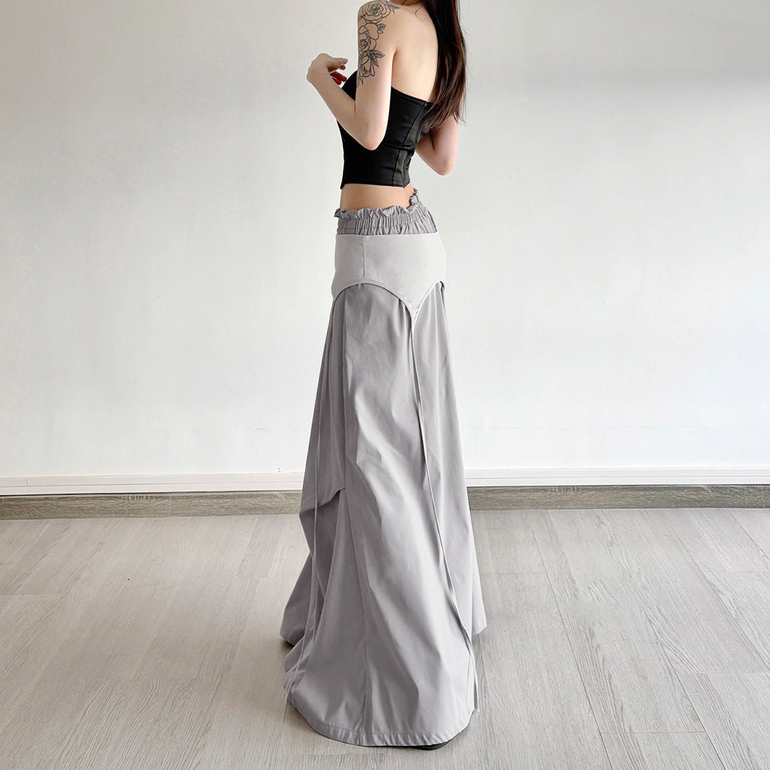 Letter print unique cut skirt with elastic waist design