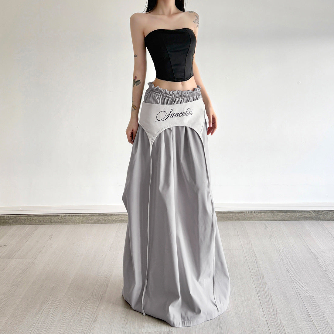 Letter print unique cut skirt with elastic waist design