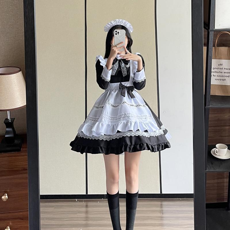 El uniforme de cosplay es un vestido lindo.