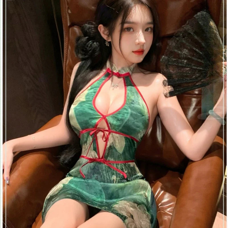 Classics Lingerie Halter Hollow Out See-through Backless Tradition Retro Improve Cheongsam Green