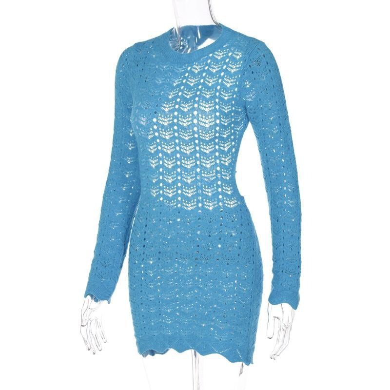 Tight Long-Sleeved Open-Back Dress