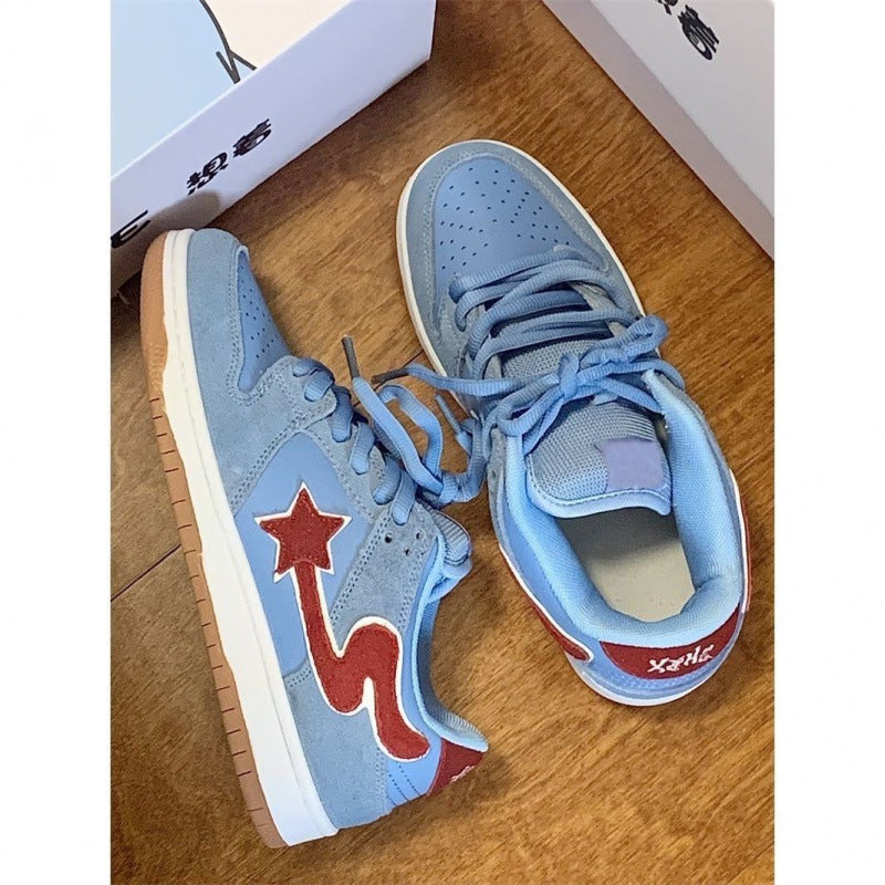 Red Star Runners Sneakers