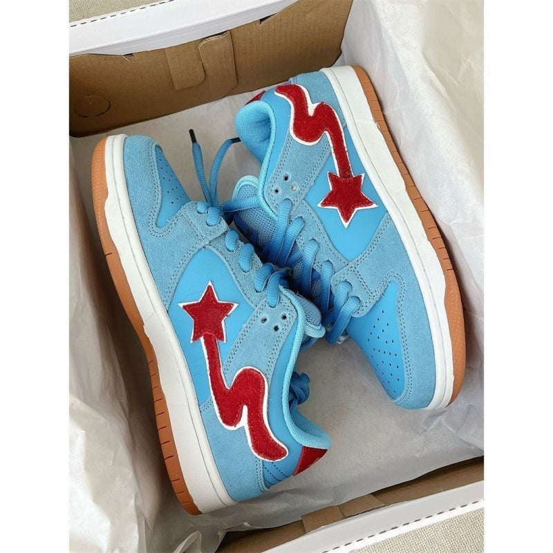 Red Star Runners Sneakers