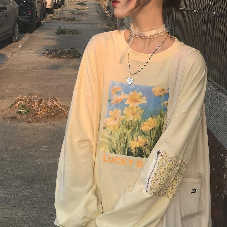 Aesthetic Daisy Print Oversized Long Sleeve Tee