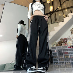 Contrast Color Piping Detail Sweatpants