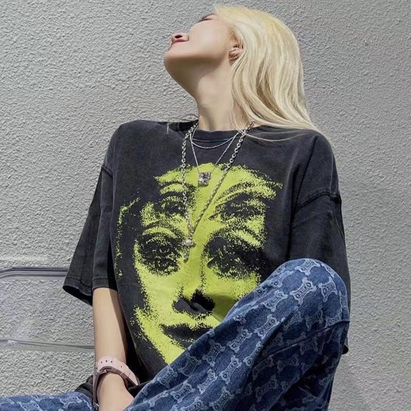 Grunge Ghost Face Graphic T-Shirt