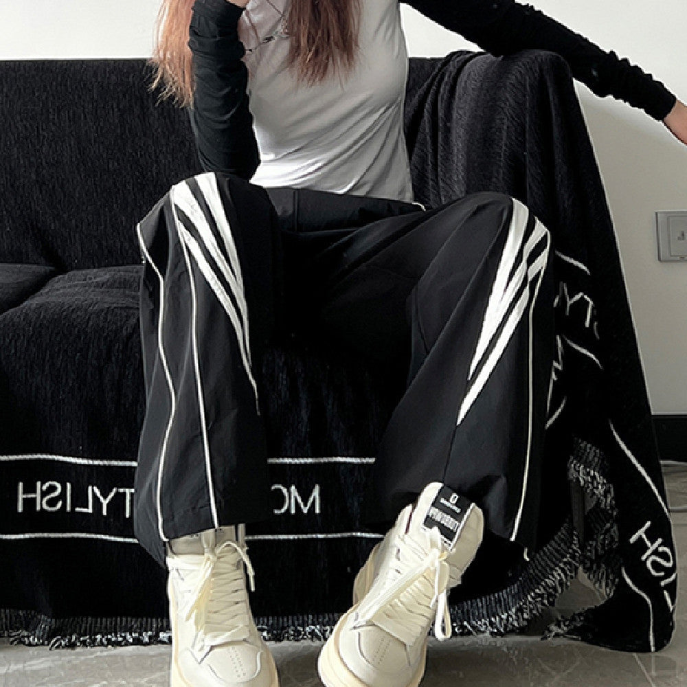 Contrast Piping Black Sweatpants