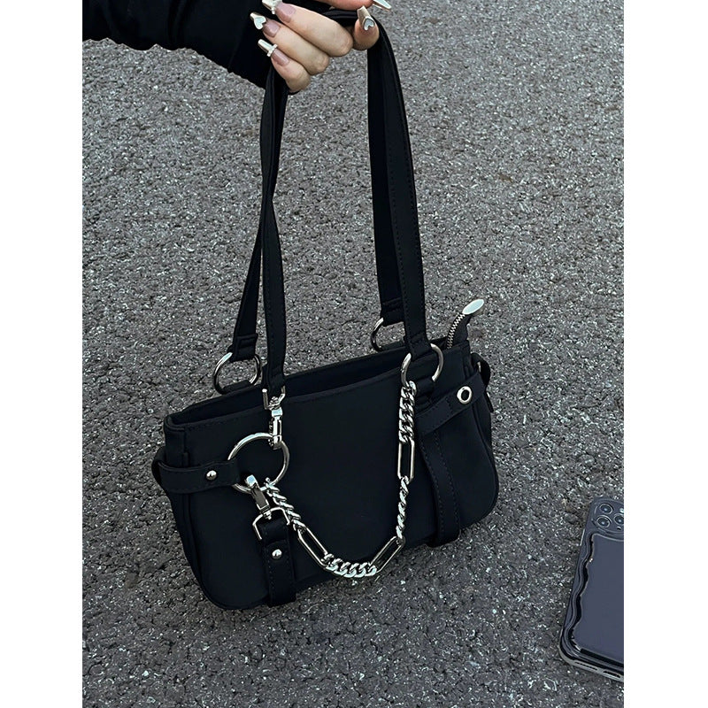 Chain Link Edge Shoulder Bag